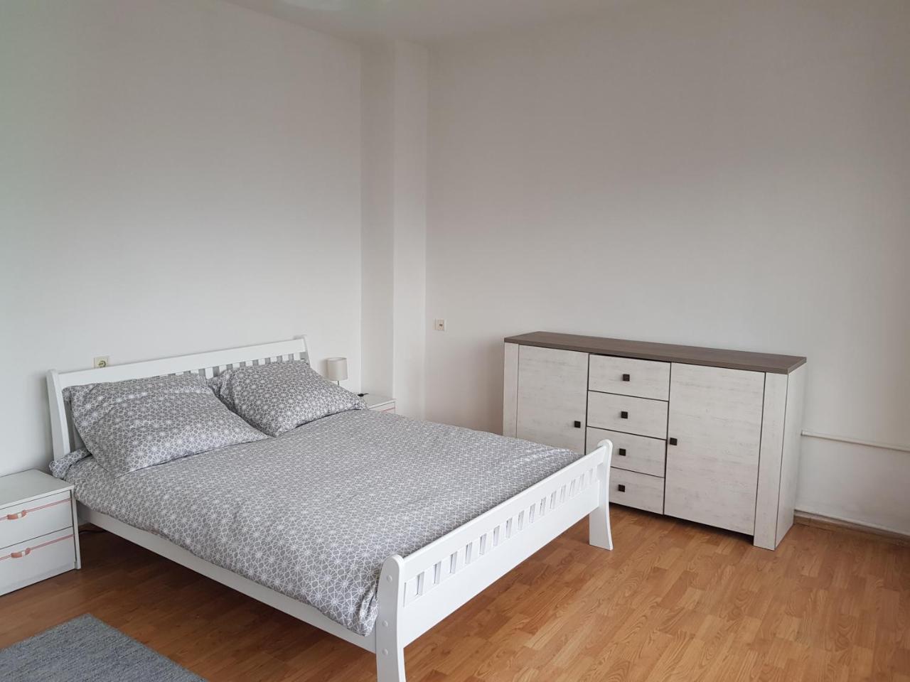 Sara Apartment 巴尼西卢卡 外观 照片