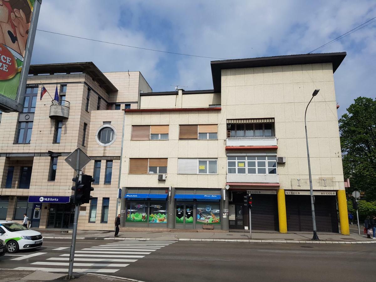 Sara Apartment 巴尼西卢卡 外观 照片